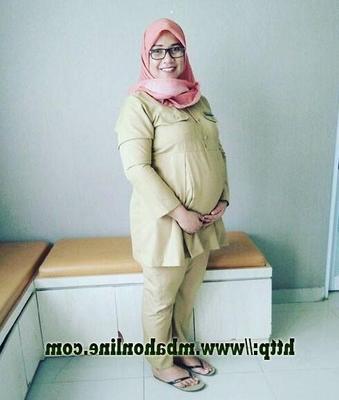 Mama Jilbab Hamil