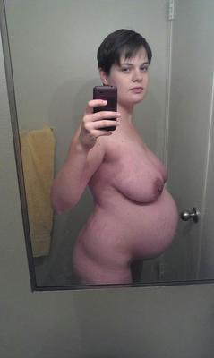 11/22~Preggers-selfies