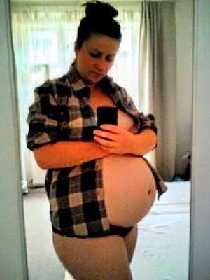 Pregnant pornstar home