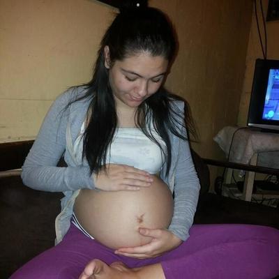 Pregnat Facebook 03