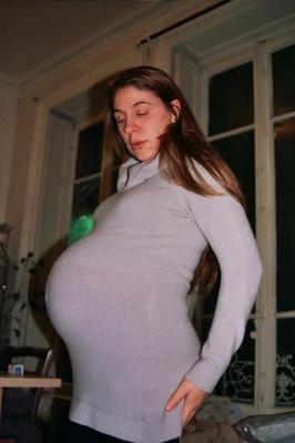 Pregnant 33