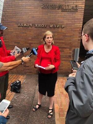 Zephyr Teachout grávida aos 47 anos