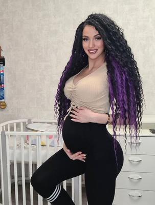 Bimbo russe enceinte .....COMMENTAIRES SANS LIMITES