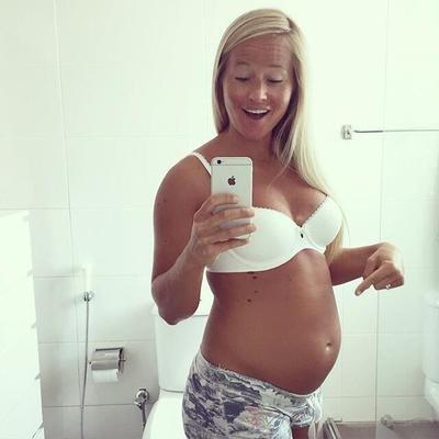 Fit blonde Scandanavian preggo