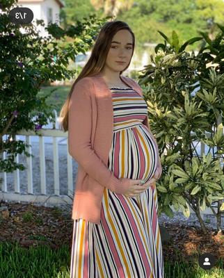 Pregnant teen 20