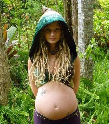 Hippie pregnant