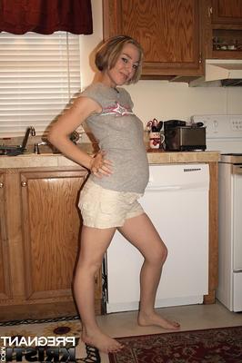 Pregnant Kristi 1