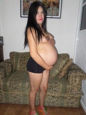 BEAUTIFUL PREGNANCY PHOTOS 09