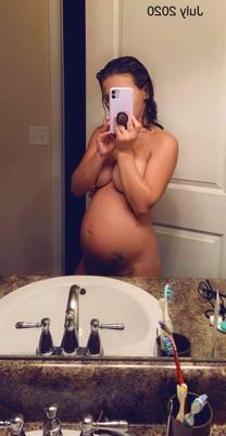 [Pregnant] Anta Apare shows off