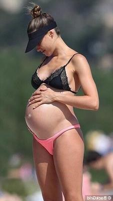 Celebs pregnant