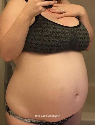 Mandee - Beauftiful pregnant body