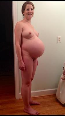 Pregnant Stand-up Nudes 38