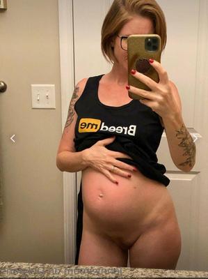 Pregnant hotwife Jennysroom from onlyfans