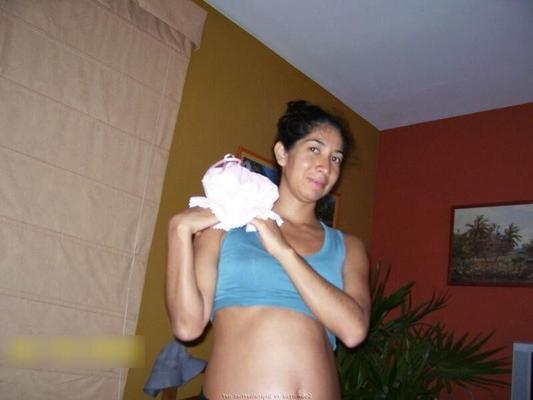 [Pregnant] Mexican mom has fun