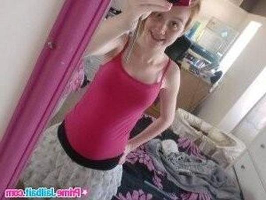 The cutest pregnant selfshots you'll ever see 3/?