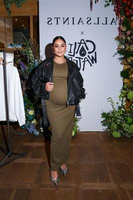 Vanessa Hudgens – Einführung der AllSaints x Caliwater Capsule Collection