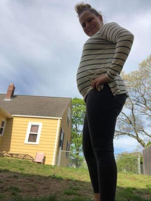 Pregnant Woman 31