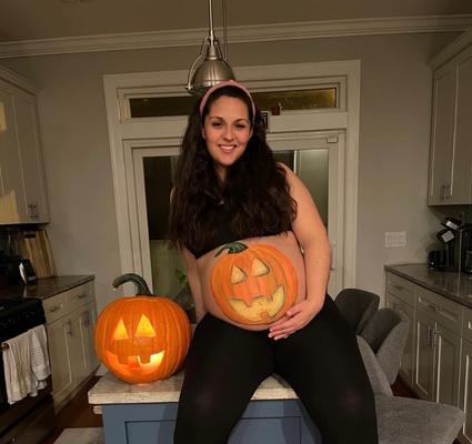 Halloween pumpkin bellies preggo