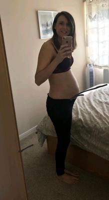 NN pregnant selfies